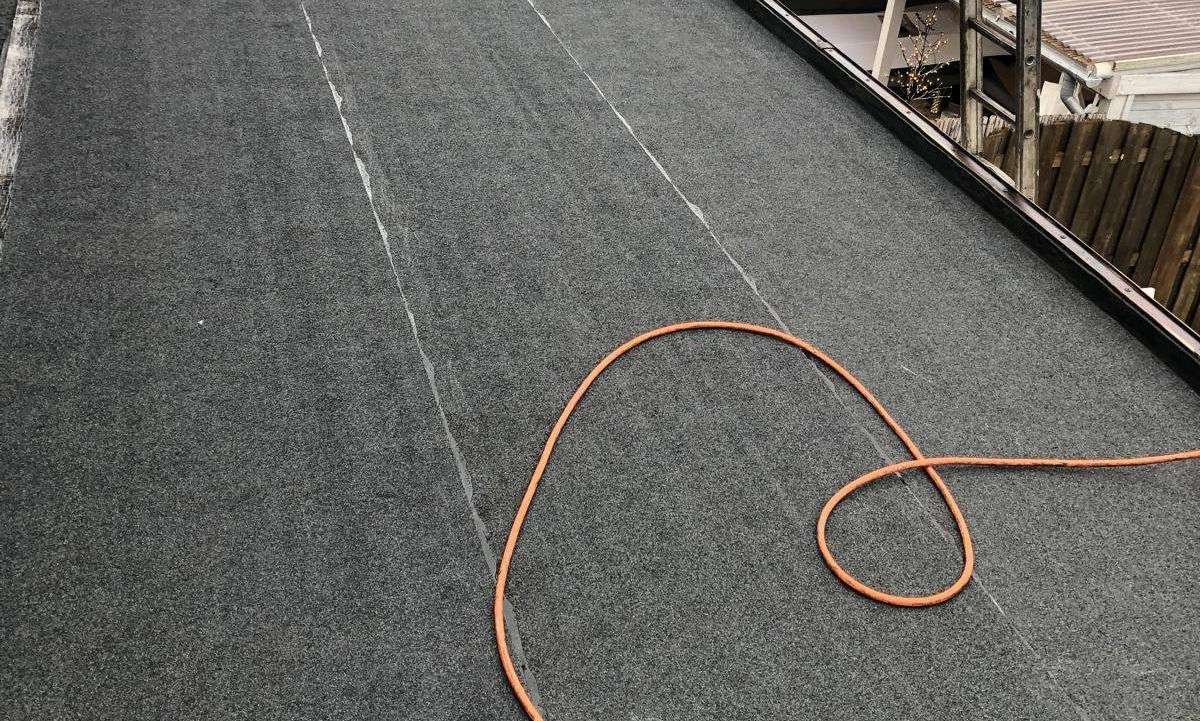 Nieuw bitumen dak aangelegd in Voorschoten